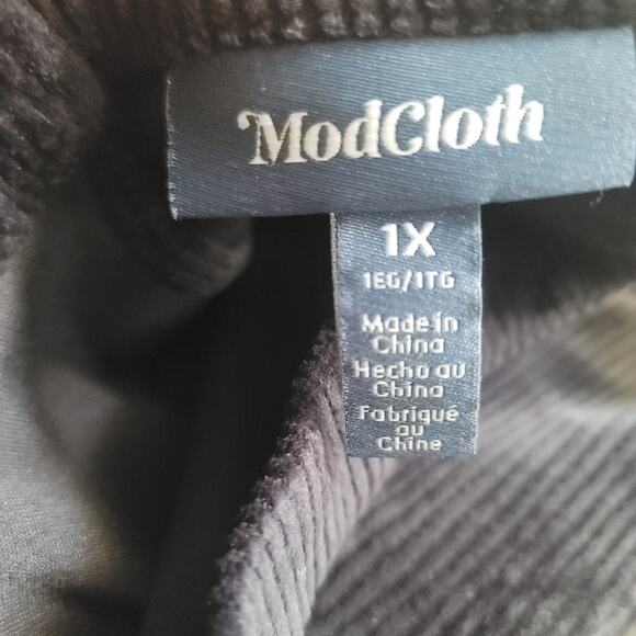 Modcloth Ribbed‎ Velour Dress Size 1X Black Short Sleeve High Neck Fitted Sheath - Picture 5 of 8